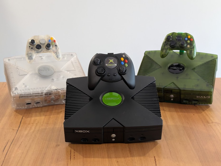 Xbox Original (konsol + kontroll) – Displayställ