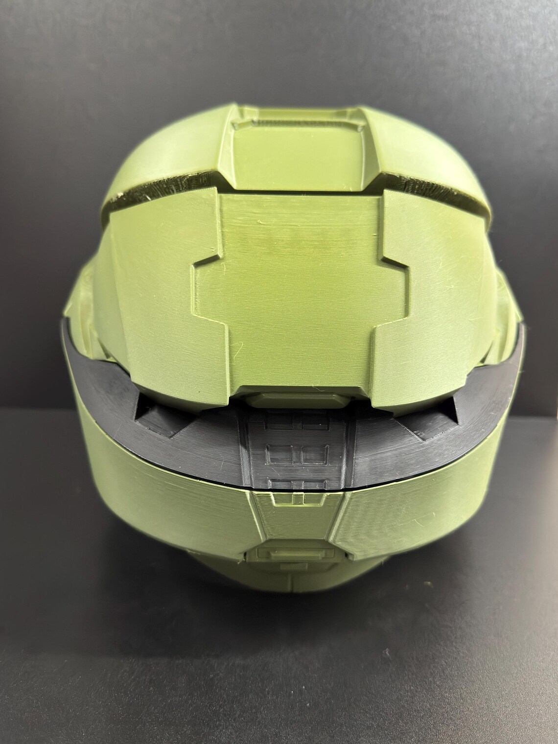 Master Chief Mark VI-hjälm – bakifrån